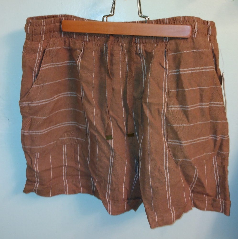 Time and Tru Brown Linen Shorts